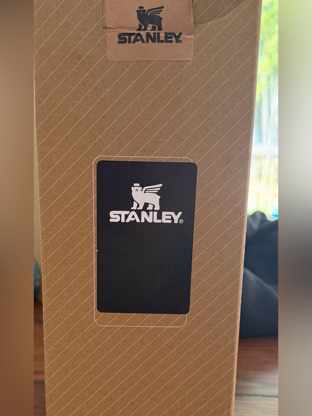 Stanley H2O Quencher Tumbler 30oz in black